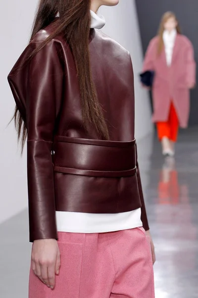 Look 19